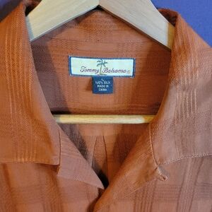 Tommy Bahama Mens Orange Silk Casual Button Down Shirt. Size L